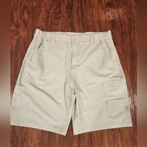 Bassdash Mens XL quick drying shorts seafoam blue multi pocket stretch fishing